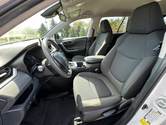 Thumbnail: 2023 Toyota RAV4 - 12