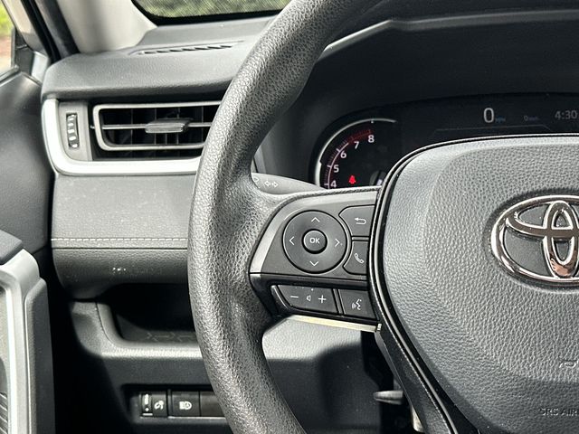 Thumbnail: 2023 Toyota RAV4 - 17