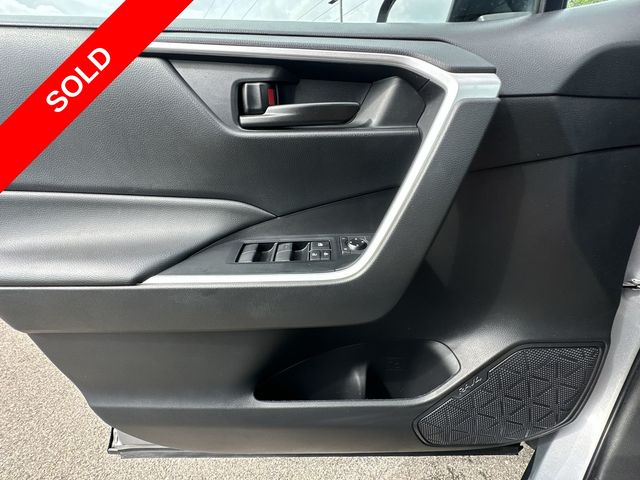 Thumbnail: 2023 Toyota RAV4 - 22