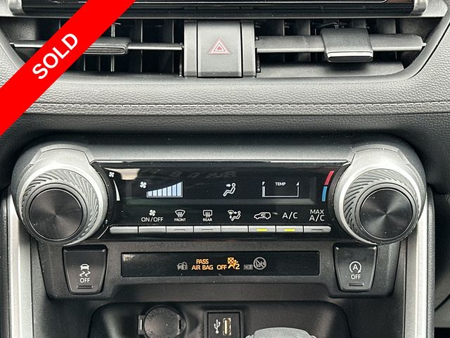 Thumbnail: 2023 Toyota RAV4 - 21
