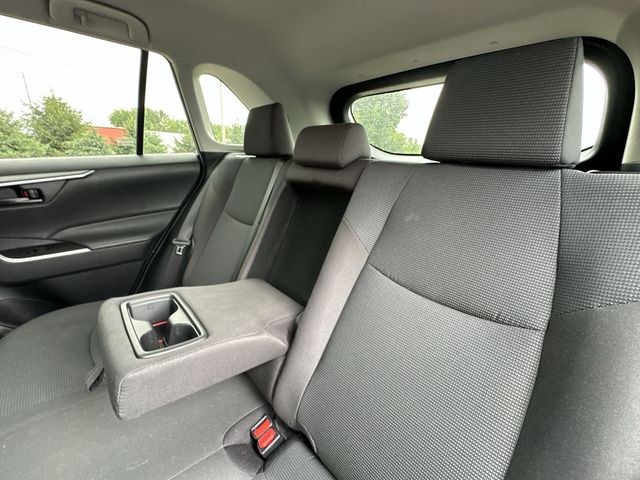 Thumbnail: 2021 Toyota RAV4 - 10