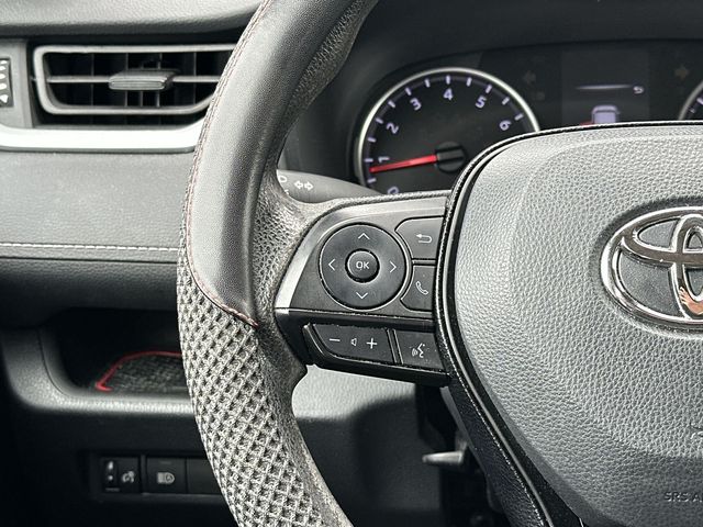 Thumbnail: 2021 Toyota RAV4 - 14