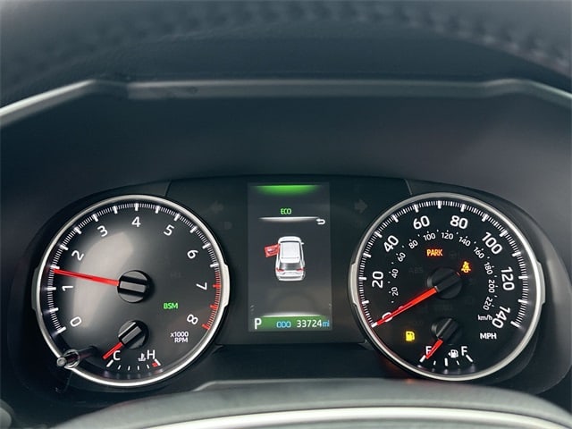 Thumbnail: 2022 Toyota RAV4 - 16