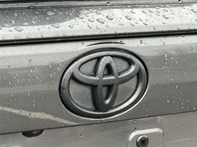 Thumbnail: 2022 Toyota RAV4 - 7