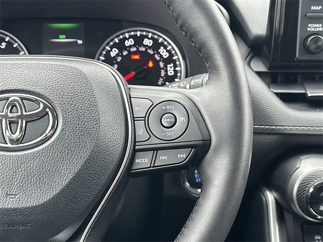 Thumbnail: 2022 Toyota RAV4 - 20