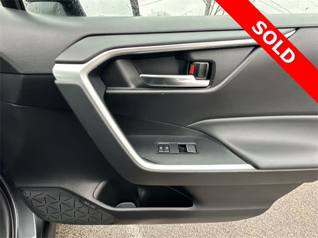 Thumbnail: 2022 Toyota RAV4 - 27