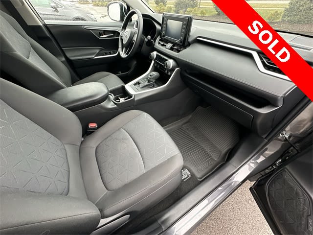 Thumbnail: 2022 Toyota RAV4 - 12