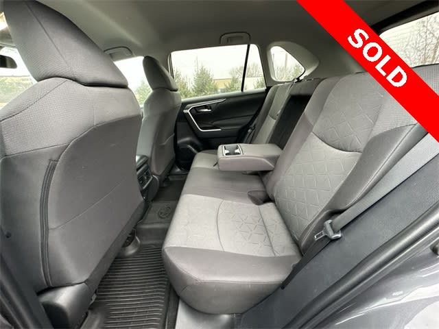 Thumbnail: 2022 Toyota RAV4 - 13