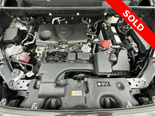 Thumbnail: 2022 Toyota RAV4 - 9