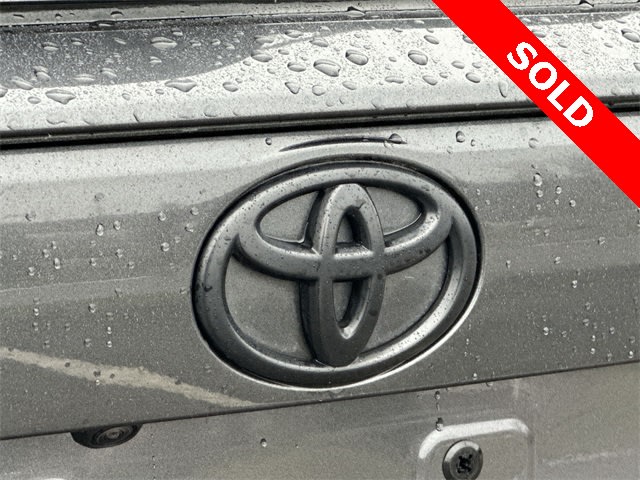 Thumbnail: 2022 Toyota RAV4 - 7