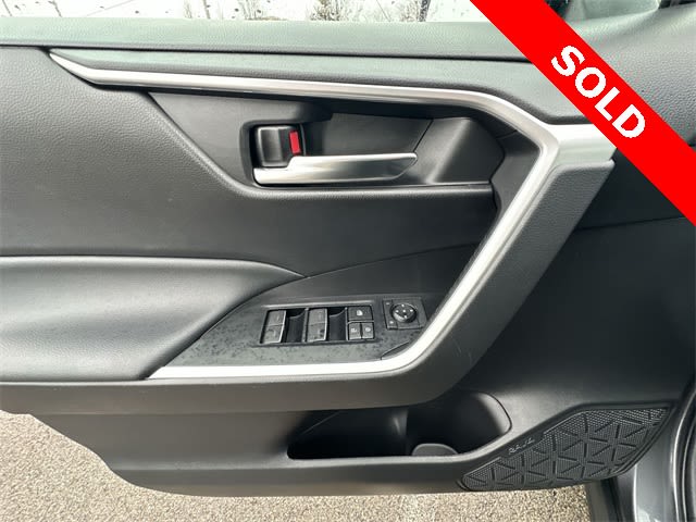 Thumbnail: 2022 Toyota RAV4 - 25