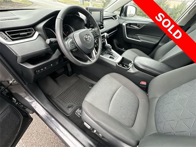 Thumbnail: 2022 Toyota RAV4 - 10