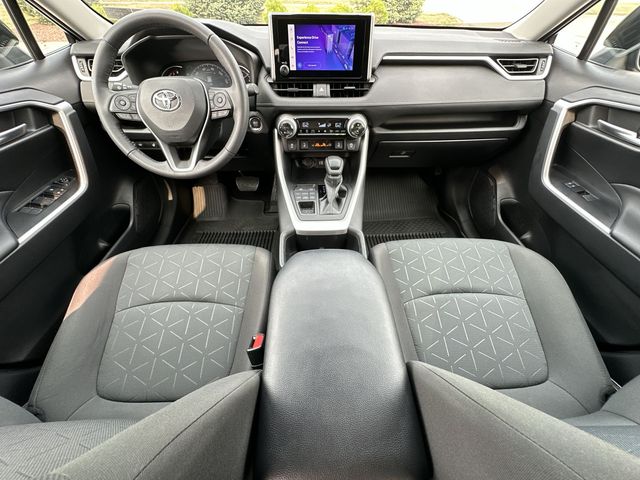 Thumbnail: 2023 Toyota RAV4 - 10