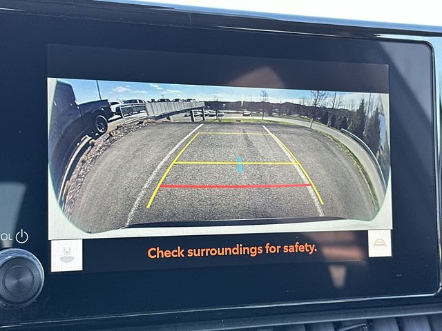 Thumbnail: 2023 Toyota RAV4 - 21