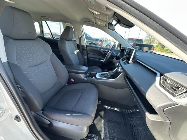 Thumbnail: 2023 Toyota RAV4 - 24