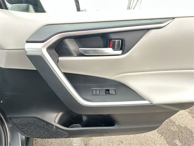 Thumbnail: 2023 Toyota RAV4 - 26