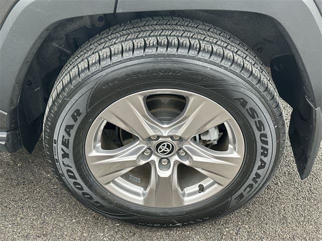 Thumbnail: 2023 Toyota RAV4 - 8