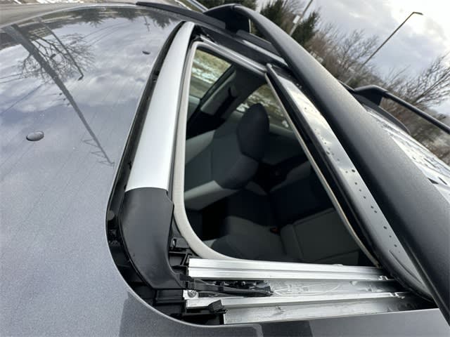 Thumbnail: 2023 Toyota RAV4 - 17