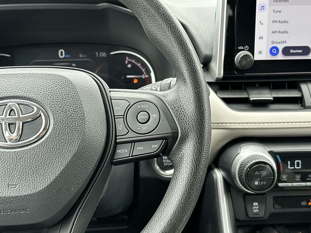 Thumbnail: 2024 Toyota RAV4 - 15