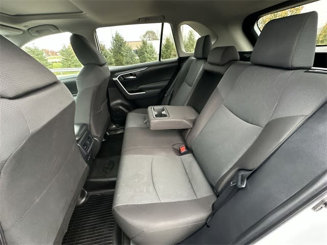 Thumbnail: 2025 Toyota RAV4 - 13