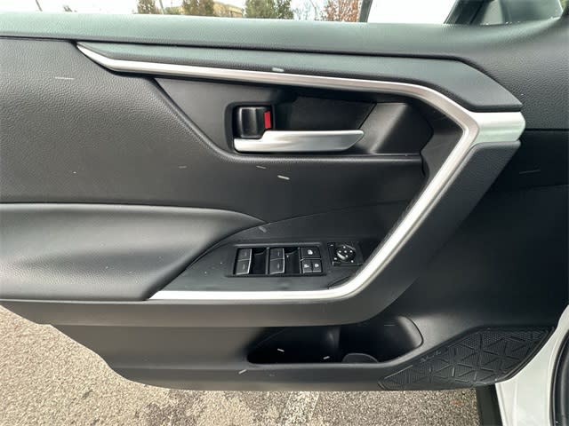 Thumbnail: 2025 Toyota RAV4 - 26