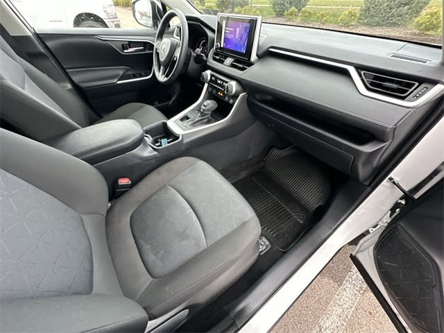 Thumbnail: 2025 Toyota RAV4 - 12