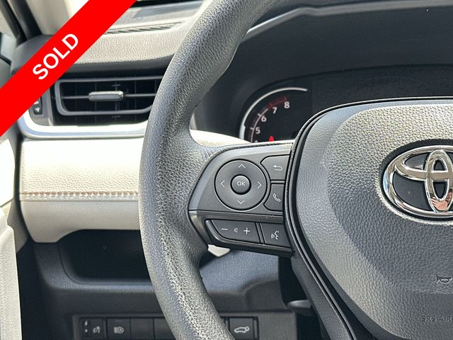 Thumbnail: 2025 Toyota RAV4 - 16