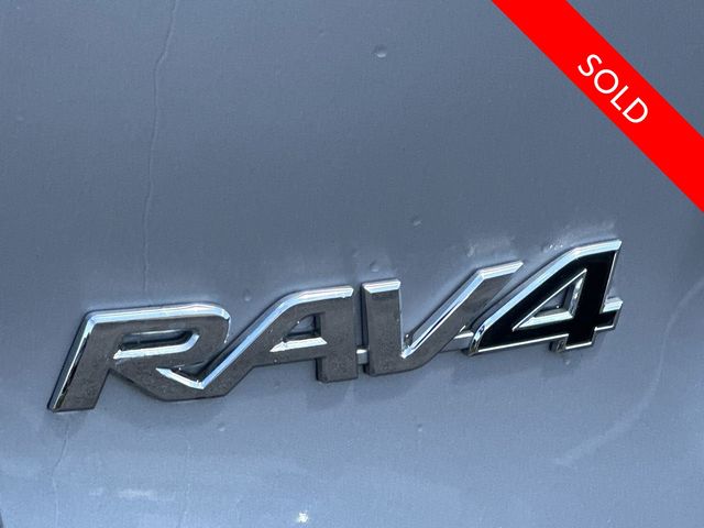 Thumbnail: 2021 Toyota RAV4 - 21