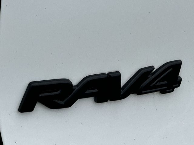 Thumbnail: 2025 Toyota RAV4 - 21
