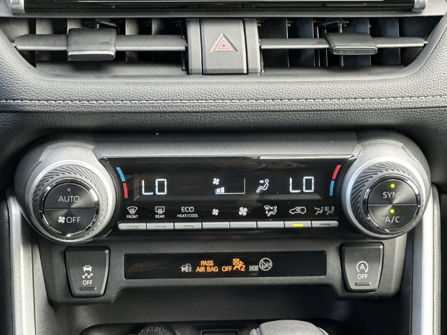 Thumbnail: 2025 Toyota RAV4 - 22