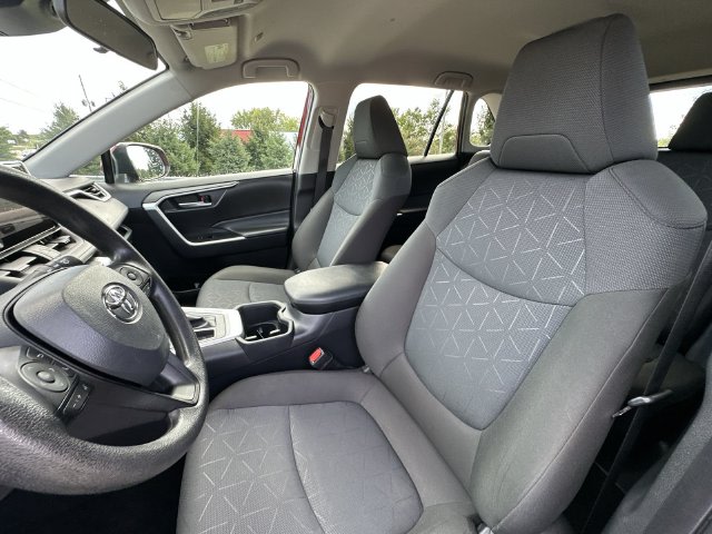 Thumbnail: 2025 Toyota RAV4 - 10