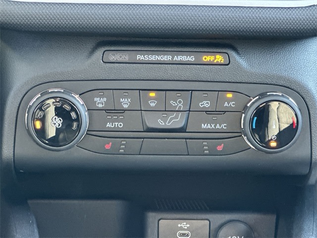 Thumbnail: 2023 Ford Bronco Sport - 21