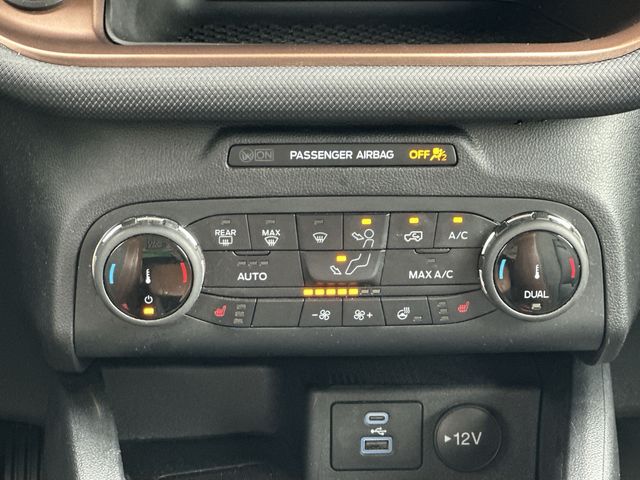 Thumbnail: 2022 Ford Bronco Sport - 23