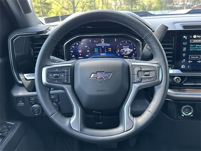2024 Chevrolet Silverado 1500 LT 2