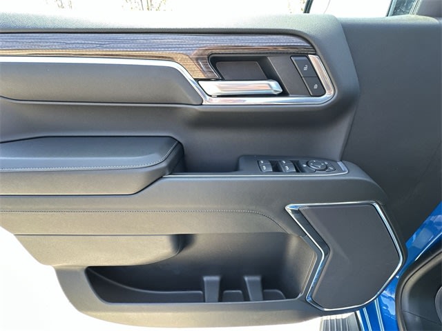 2024 Chevrolet Silverado 1500 LT 24