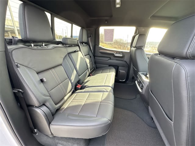 2024 Chevrolet Silverado 1500 High Country 31
