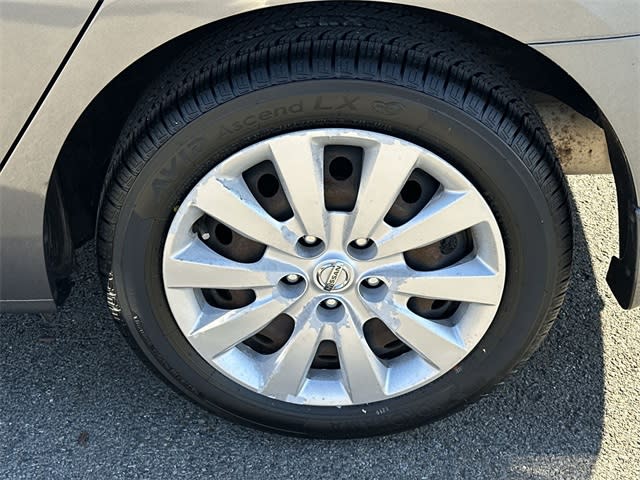 Thumbnail: 2018 Nissan Sentra - 8