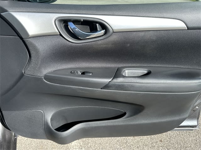 Thumbnail: 2018 Nissan Sentra - 23