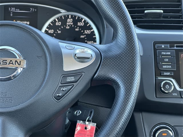 Thumbnail: 2018 Nissan Sentra - 18