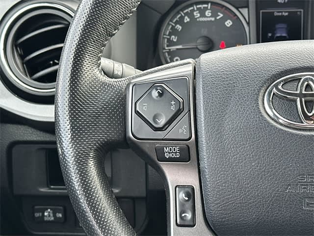 Thumbnail: 2018 Toyota Tacoma - 12