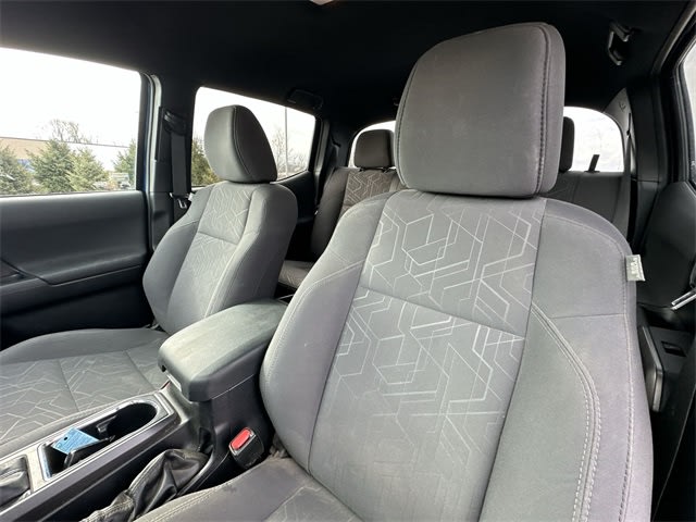 Thumbnail: 2018 Toyota Tacoma - 7