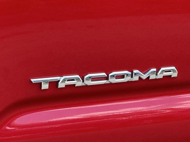 Thumbnail: 2021 Toyota Tacoma - 7