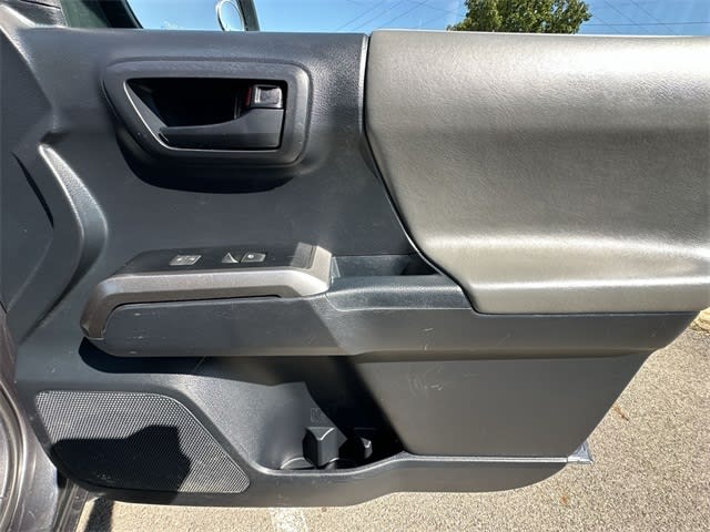 Thumbnail: 2017 Toyota Tacoma - 27