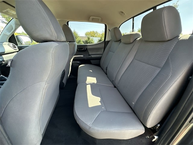 Thumbnail: 2017 Toyota Tacoma - 12