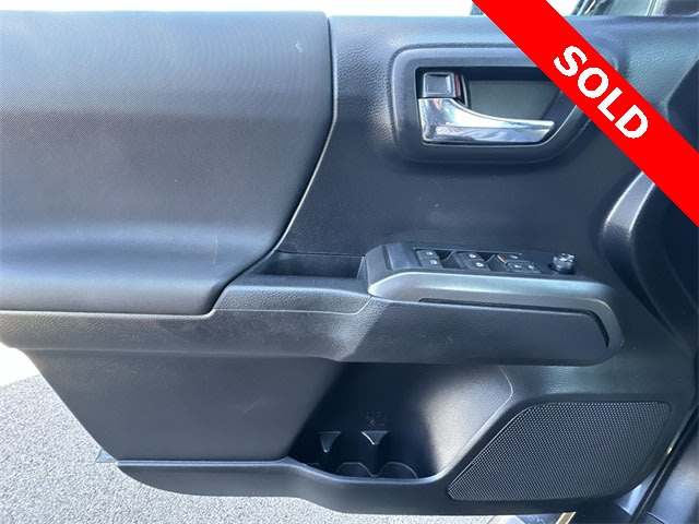 Thumbnail: 2020 Toyota Tacoma - 23