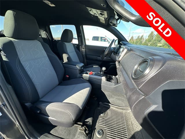 Thumbnail: 2020 Toyota Tacoma - 25