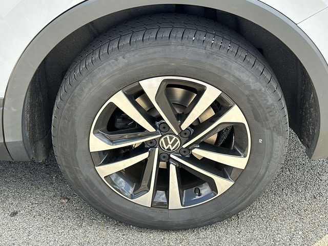 Thumbnail: 2019 Volkswagen Tiguan - 8