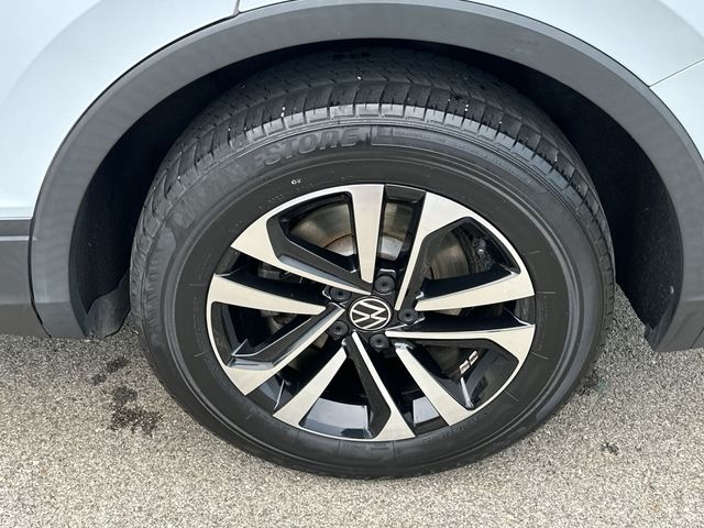 Thumbnail: 2019 Volkswagen Tiguan - 8