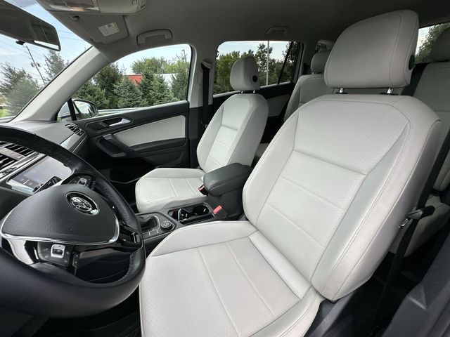 Thumbnail: 2019 Volkswagen Tiguan - 10