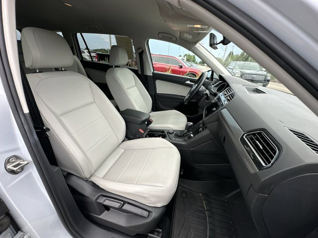 Thumbnail: 2019 Volkswagen Tiguan - 25
